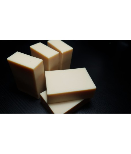 Moisturizing & Whitening (7 White - Herbs) Soap
